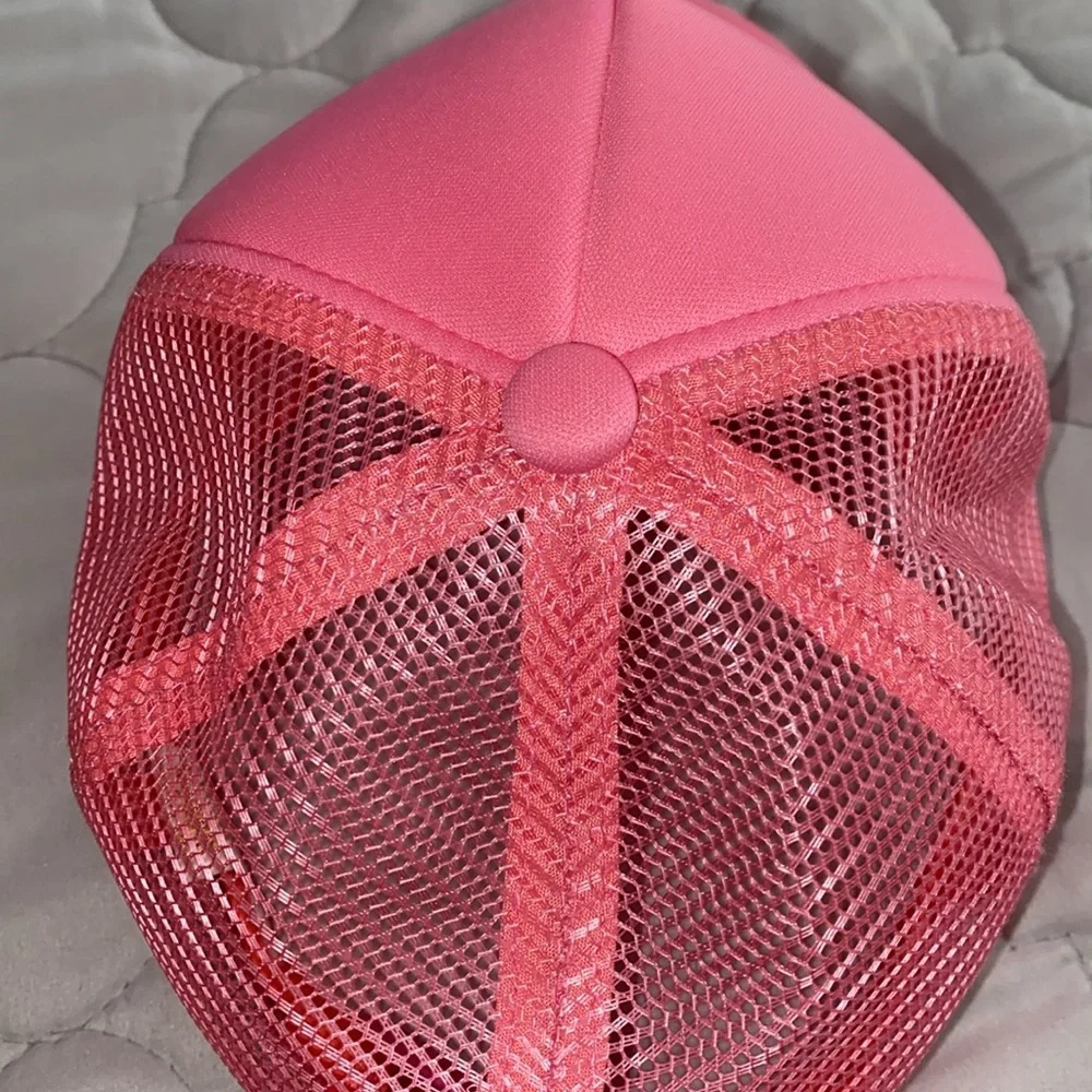 Simply‎ Southern Pink Trucker Hat SnapBack Salty & Sweet Pineapple Patch